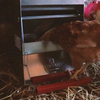 COMEDOURO ABERTURA MECANICA "SAFFED" DE AVES 40 KG COMEDOURO ABERTURA MECANICA "SAFFED" DE AVES 40 KG