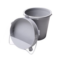 BEBEDOURO DE AVES EM BALDE PLASTICO CINZA 5,5 LITROS BEBEDOURO DE AVES EM BALDE PLASTICO CINZA 5,5 LITROS
