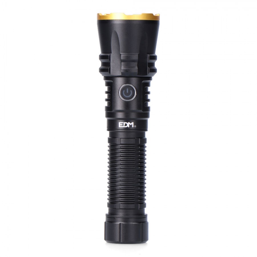 LANTERNA LED LONGO ALCANCE 1800 lm LANTERNA LED LONGO ALCANCE 1800 lm