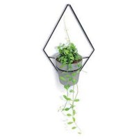 Suporte Metálico de Parede para Plantas – Duplo Triângulo Suporte Metálico de Parede para Plantas – Duplo Triângulo
